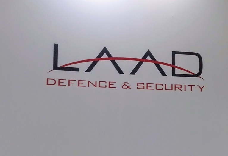 Feira de defesa e segurança no Brasil, atrai empresas asiáticas especialistas em drones