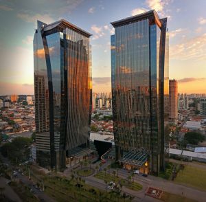 Mercado Imobiliário: EZTEC recebe o Prêmio Prix d’Excellence pelo Edifício EZ Towers