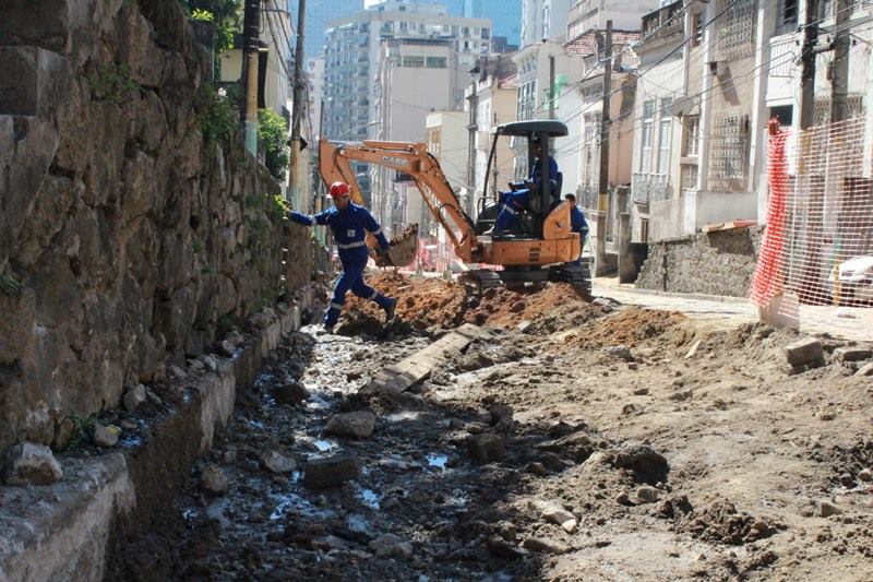 CBIC: Retomada de obras paralisadas adicionaria R$ 115 Bilhões à Economia Brasileira