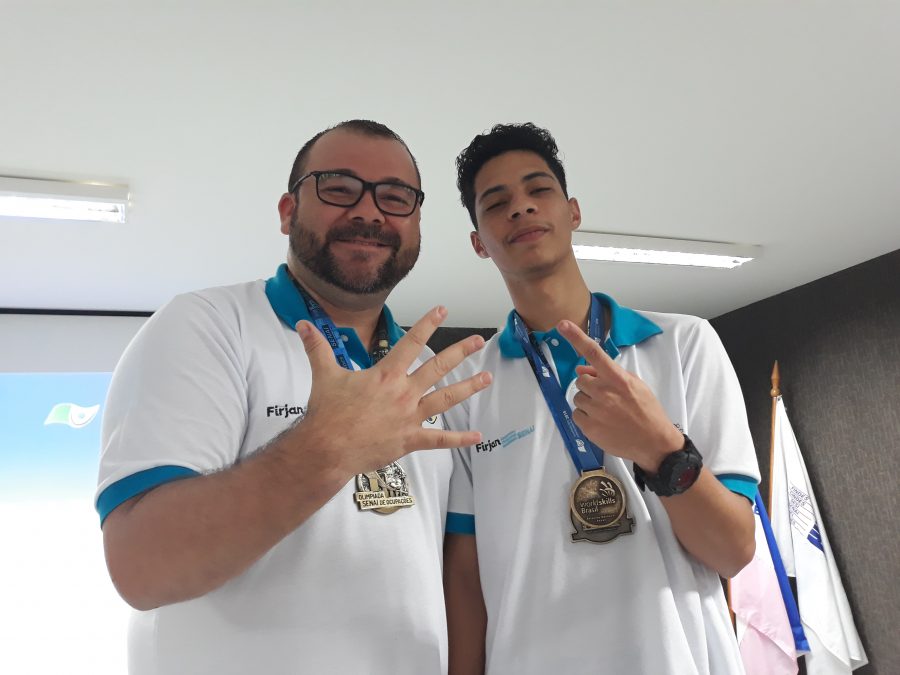 Estudante brasileiro de construção civil conquista vaga na WorldSkills