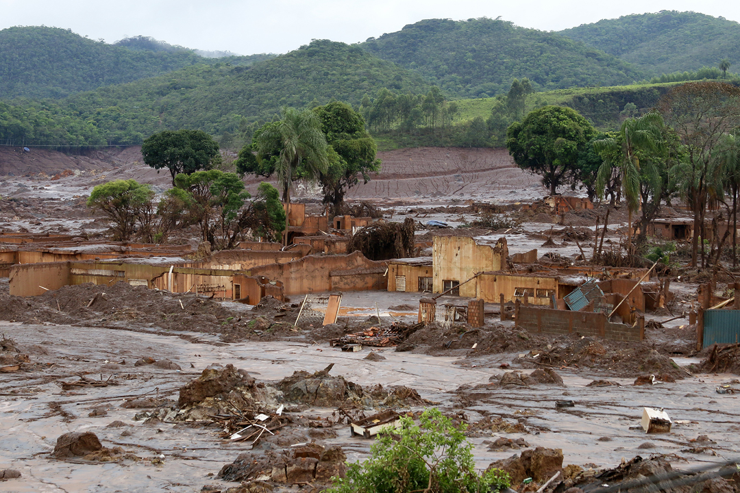 Tragedia ambiental: 1500 acordos firmados entre Samarco e pescadores vítimas da tragédia de Mariana são modificados durante recesso judicial de fim de ano