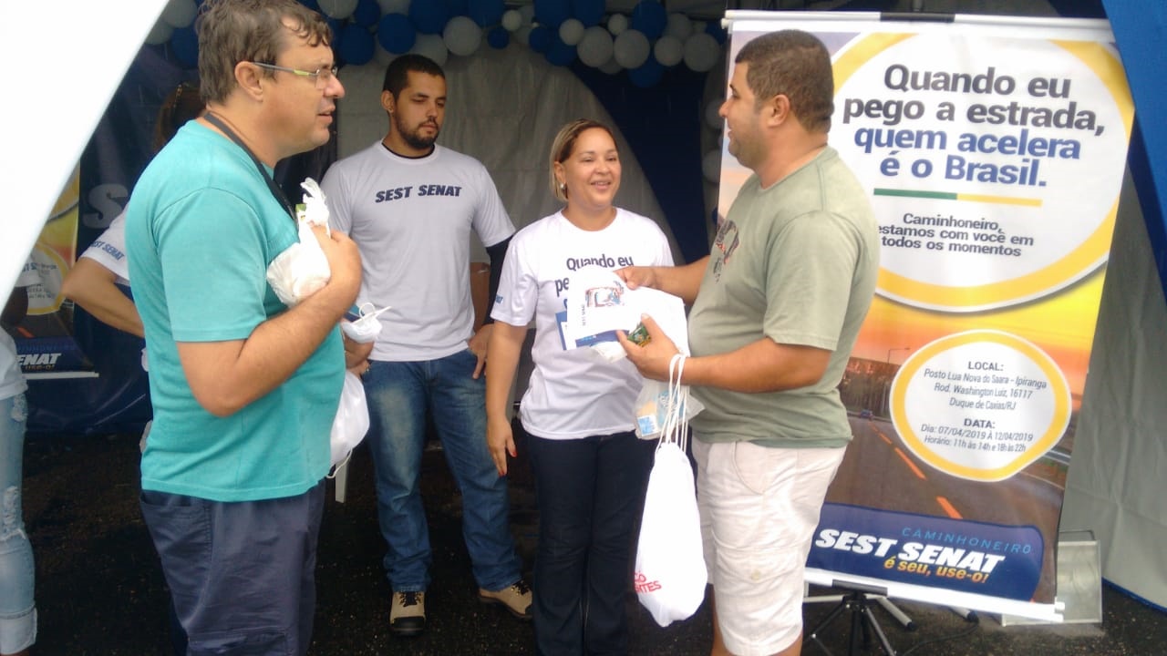 Saúde e Cidadania: SEST SENAT promoveu ação para caminhoneiros em todo Brasil