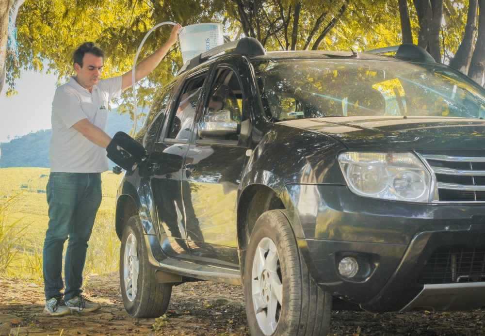 Escola da Cachaça lança curso que ensina a fabricar o próprio combustível Etanol