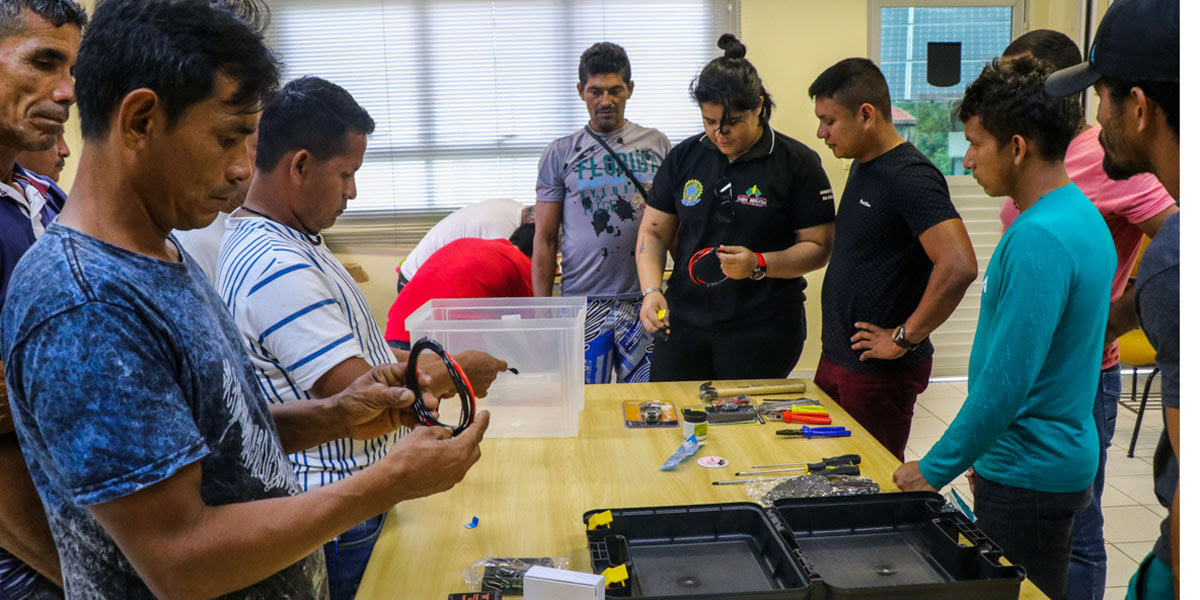 Kits de energia solar serão comercializados em comunidades isoladas da Amazônia Central