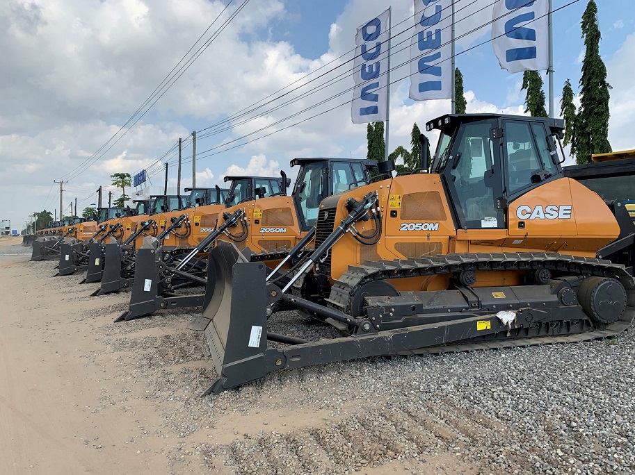 Mercado Internacional: CASE entrega 125 equipamentos ao Ministério dos Transportes de Angola