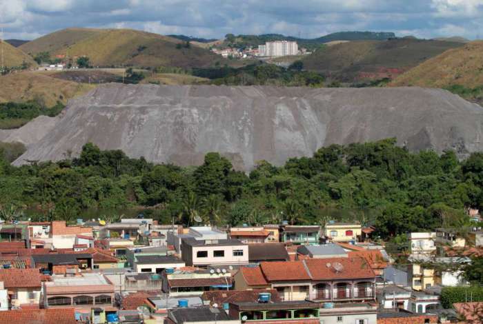 Barragens de rejeitos de mineração ameaçam provocar colapso Hídrico no Rio de Janeiro