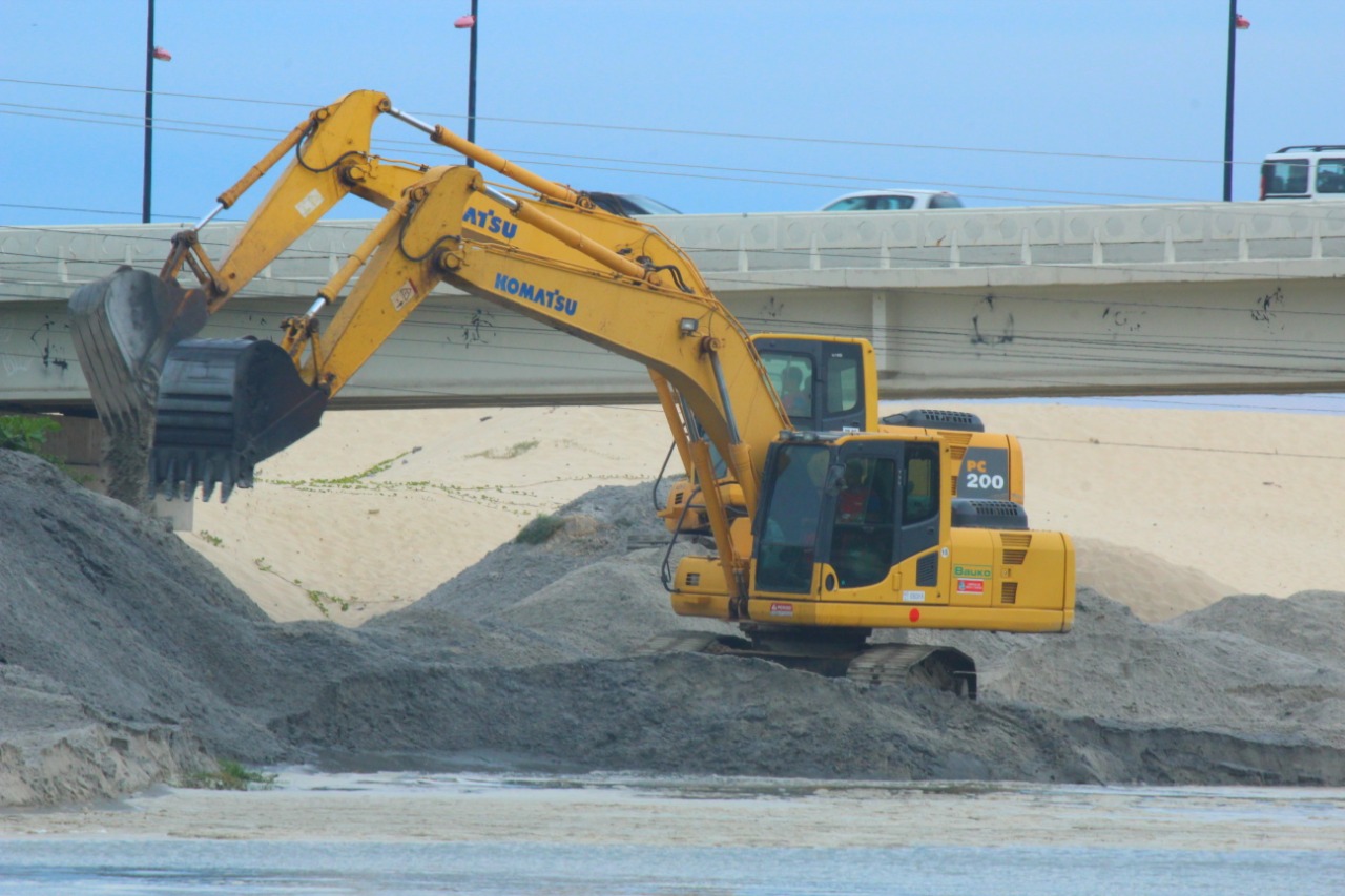 Obras de drenagem: Prefeitura de Maricá inicia reabertura do Canal da Barra