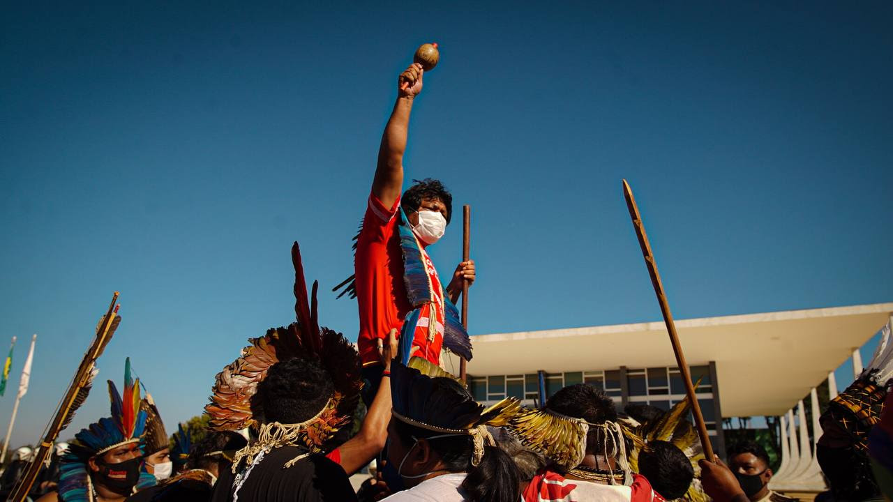 Invasão Terras Indígenas: Supremo adia julgamento decisivo e povos indígenas seguem na luta contra o marco temporal