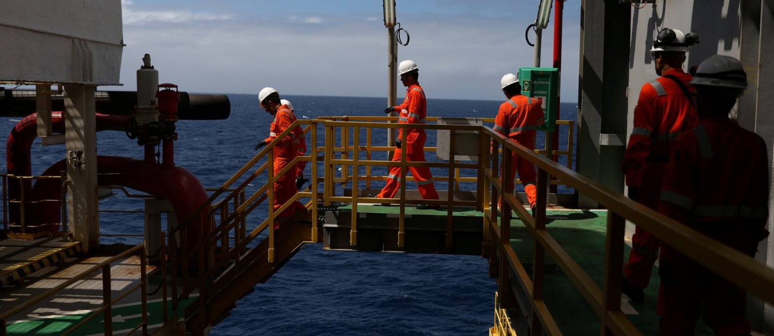 Engenheiros de petróleo saem do mar e embarcam na mais nova onda do momento: estética