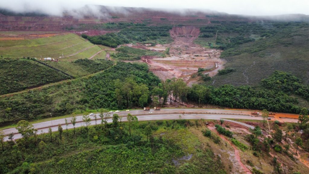 Nota/Tragédias em MG: O resultado de um modelo que produz destruição e morte