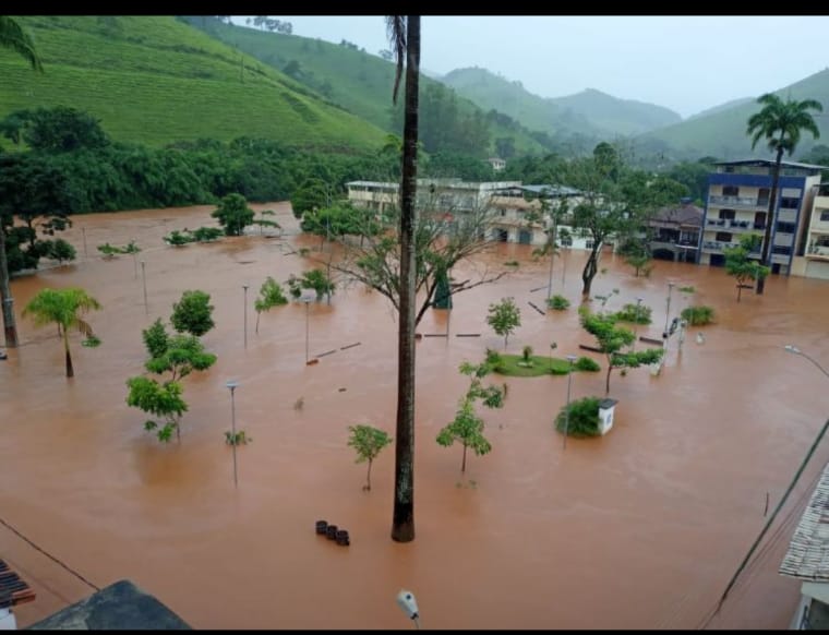 Mariana e outros municípios do Alto do Rio Doce(MG) têm inundações após abertura  de válvula de Barragem