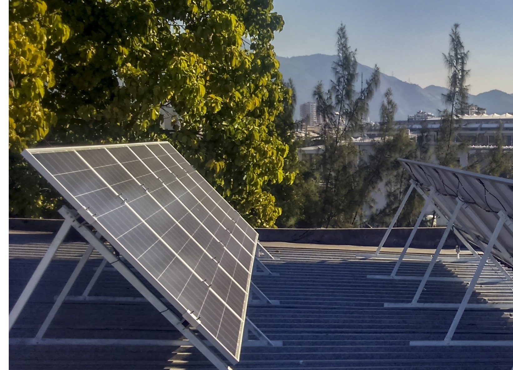 Governo do Rio vai disponibilizar R$ 80 milhões para projetos de energia solar