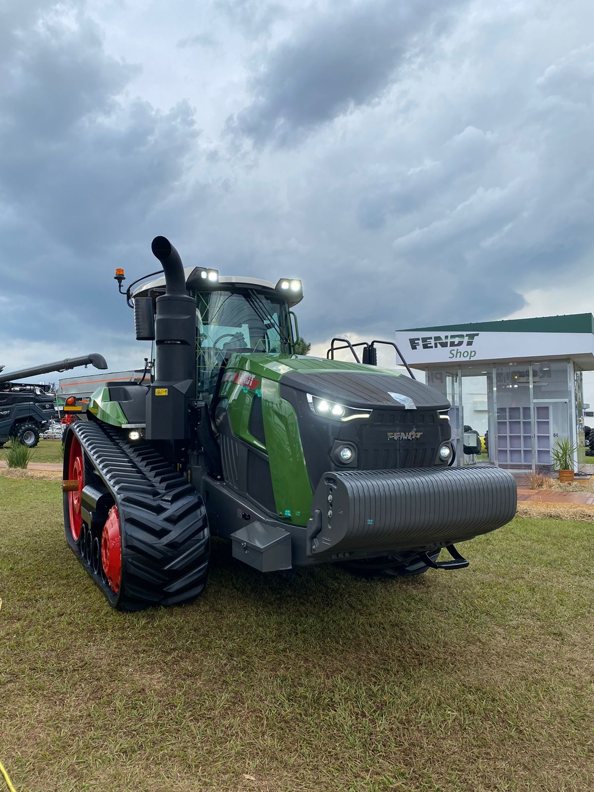 Grupo Vamos apresenta lançamentos da Fendt e Valtra na AgroBrasília