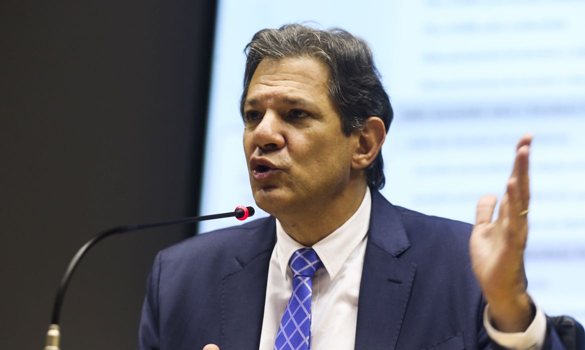 De olho na economia: Ministro da Fazenda afirma em Davos que reforma tributária é essencial para o crescimento brasileiro