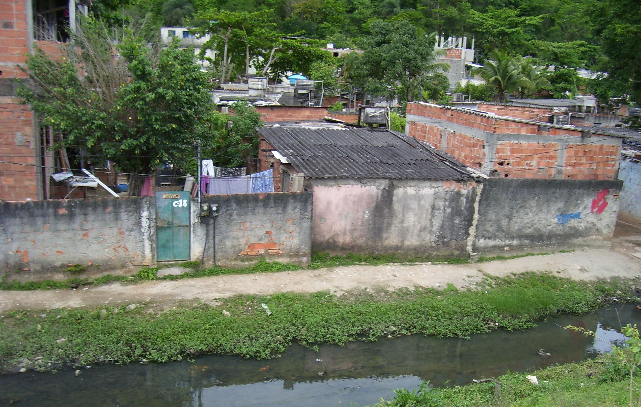 Fundação Rio Águas extrapola sua competência (sobre as tentativas de remoções)