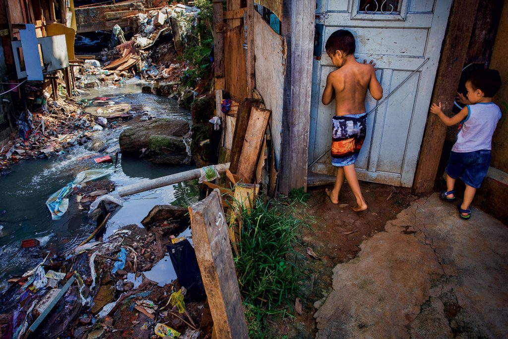 Chuvas de verão: ONG alerta que enchentes podem aumentar a contaminação via esgoto
