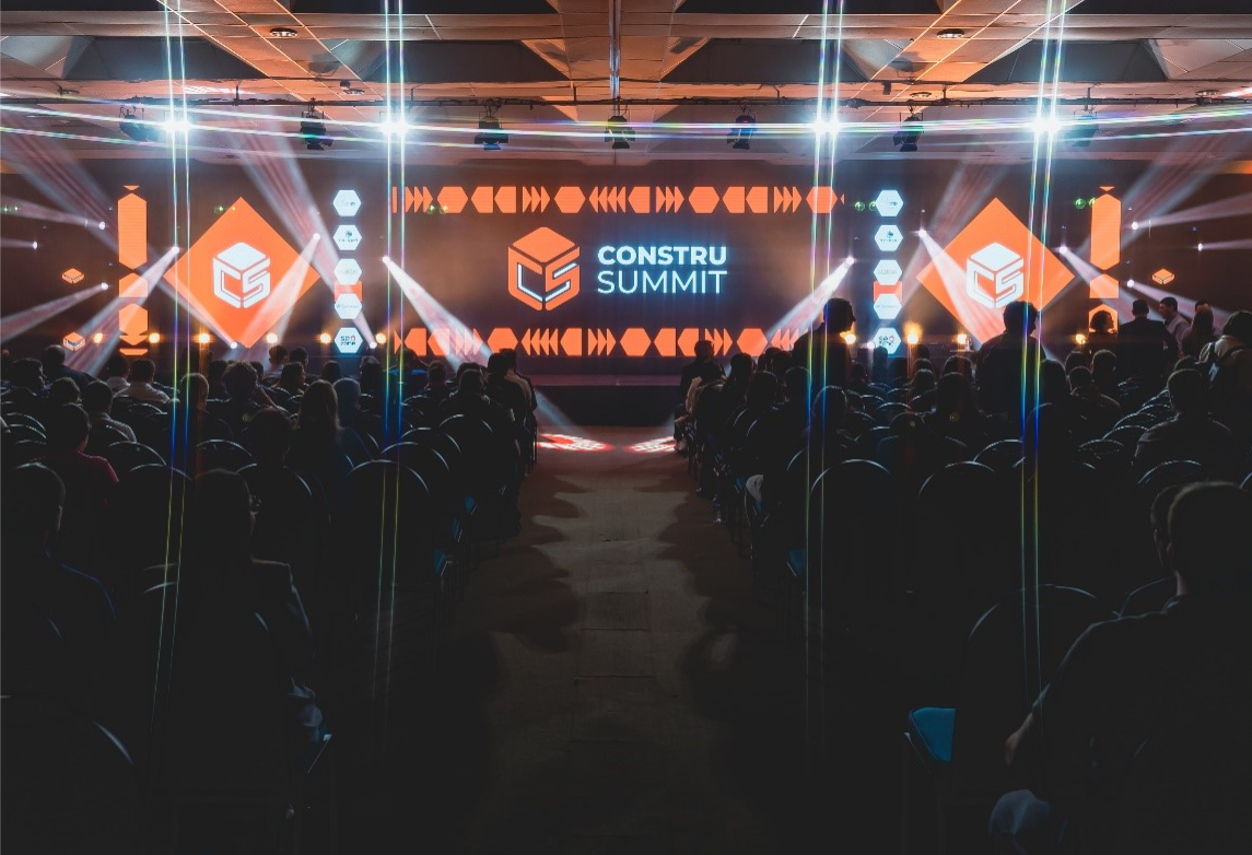 Construsummit 2024 reúne 2.000 pessoas, entre 1.400 C-Levels, e se consolida como o maior evento de gestão e tecnologia para a indústria da construção