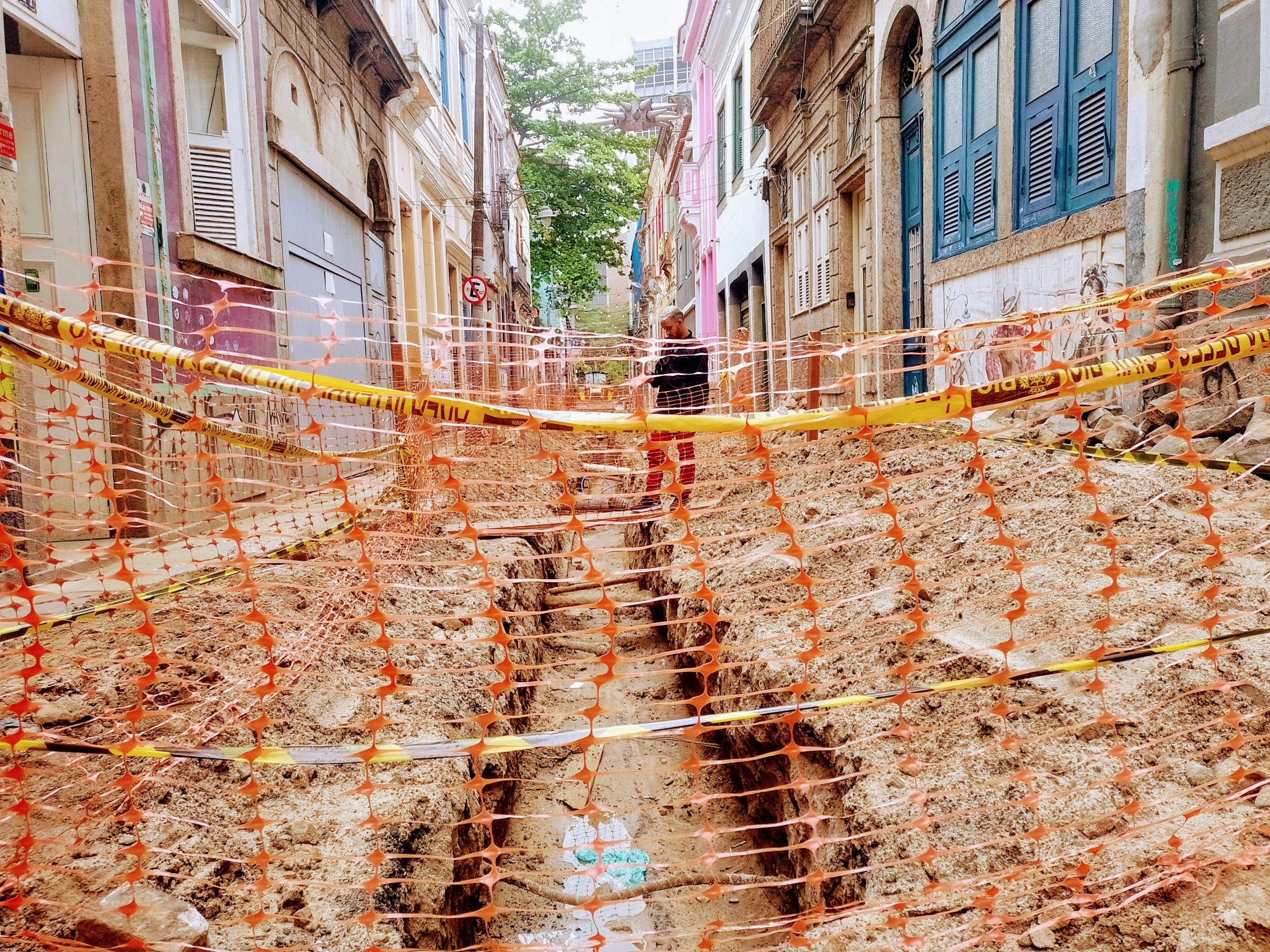 35% da população do Rio de Janeiro não tem acesso à rede de esgoto, aponta estudo