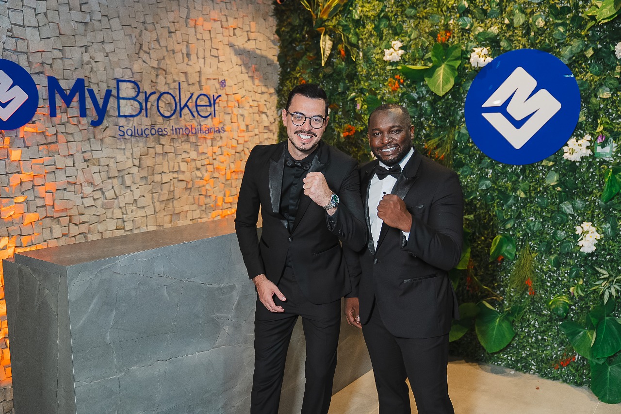 Conheça a história do homem que abandonou a profissão de gari e hoje fatura R$14 milhões ao mês